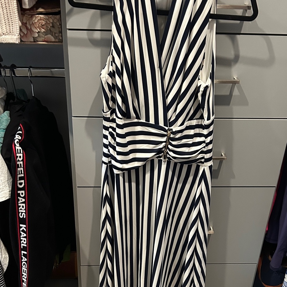 Tommy Hilfiger - Very flattering Striped Navy Blue and White Dress
